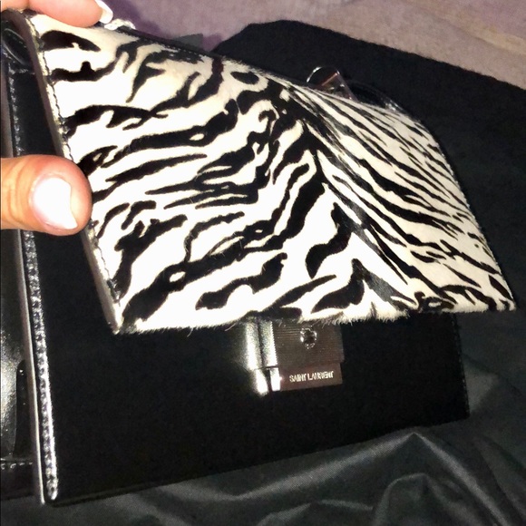 YSL (Cruella 🖤🤍)SATCHEL IN CALFSKIN- ZEBRA PRINT - Picture 6 of 10